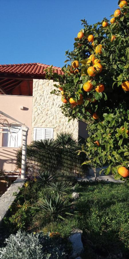 Apartments Karoma Mlini Exterior photo
