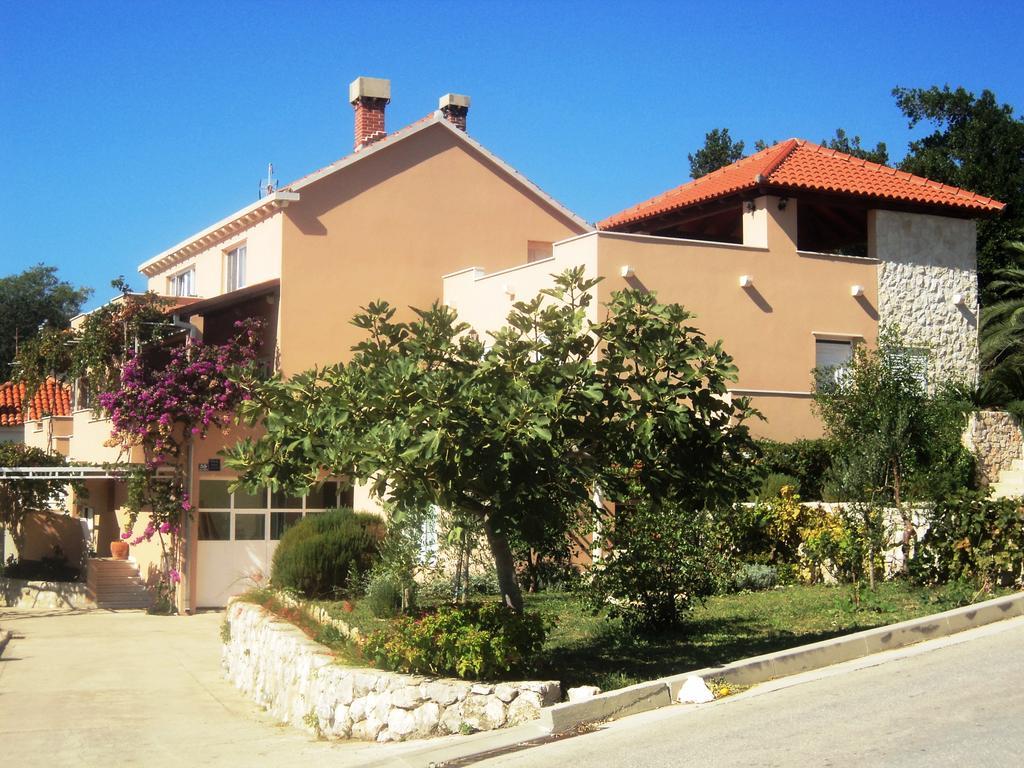 Apartments Karoma Mlini Exterior photo